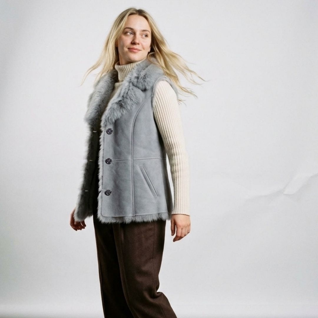 Pluma Women's Light Grey Faux Fur Collar Vest